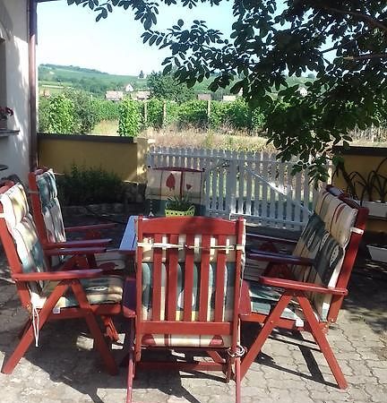Burai Vendeghaz Hotel Villány Exterior foto
